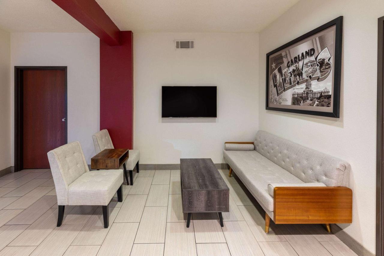 Super 8 By Wyndham Rowlett East Dallas Area Hotel