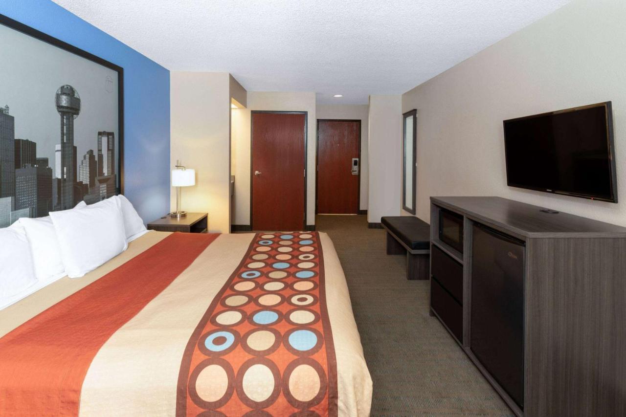 Super 8 By Wyndham Rowlett East Dallas Area