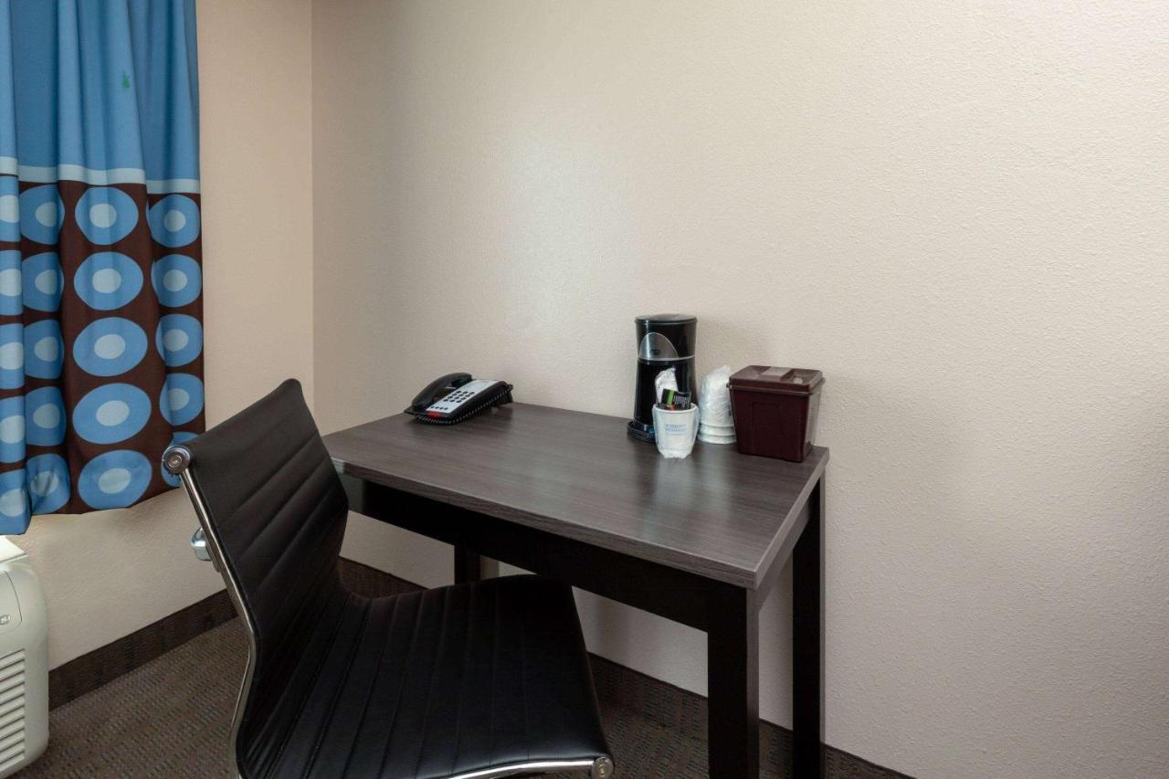 Super 8 By Wyndham Rowlett East Dallas Area Garland