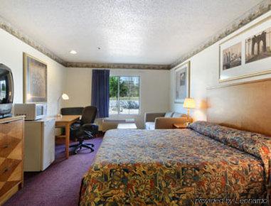 Hotel Super 8 By Wyndham Rowlett East Dallas Area 2*